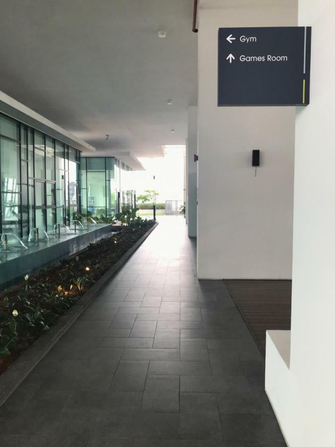 Mosaic Souhtkey Highfloor 2br 2-6pax 5mins Jbciq&sentosa Apartment